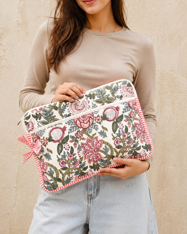 White Floral Laptop / iPad Sleeve