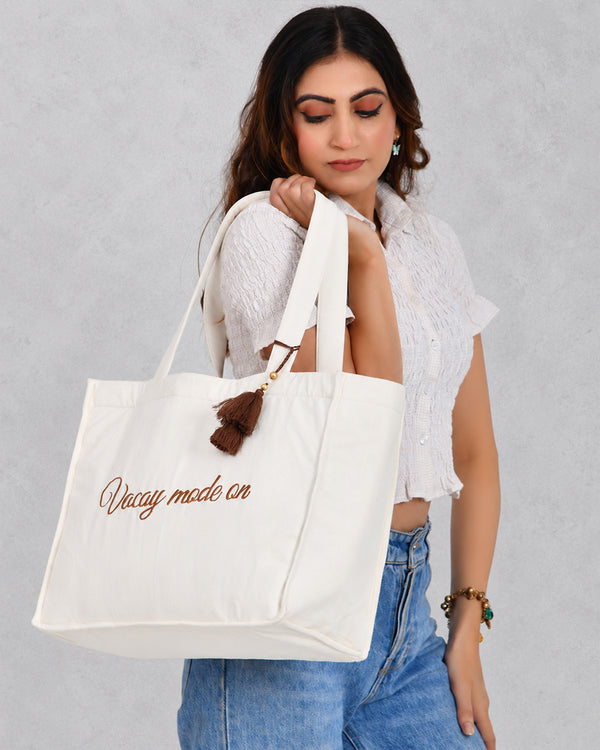 Vacay Mode Embroidered Box Bag – White